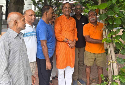 रक्षाबंधन पर पर्यावरण भारती ने बरगद को बांधा रक्षा सूत्र, देव वृक्षों के संरक्षण का लिया संकल्प